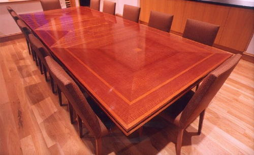 Link to Makore/Mahogany Dining Table project Page